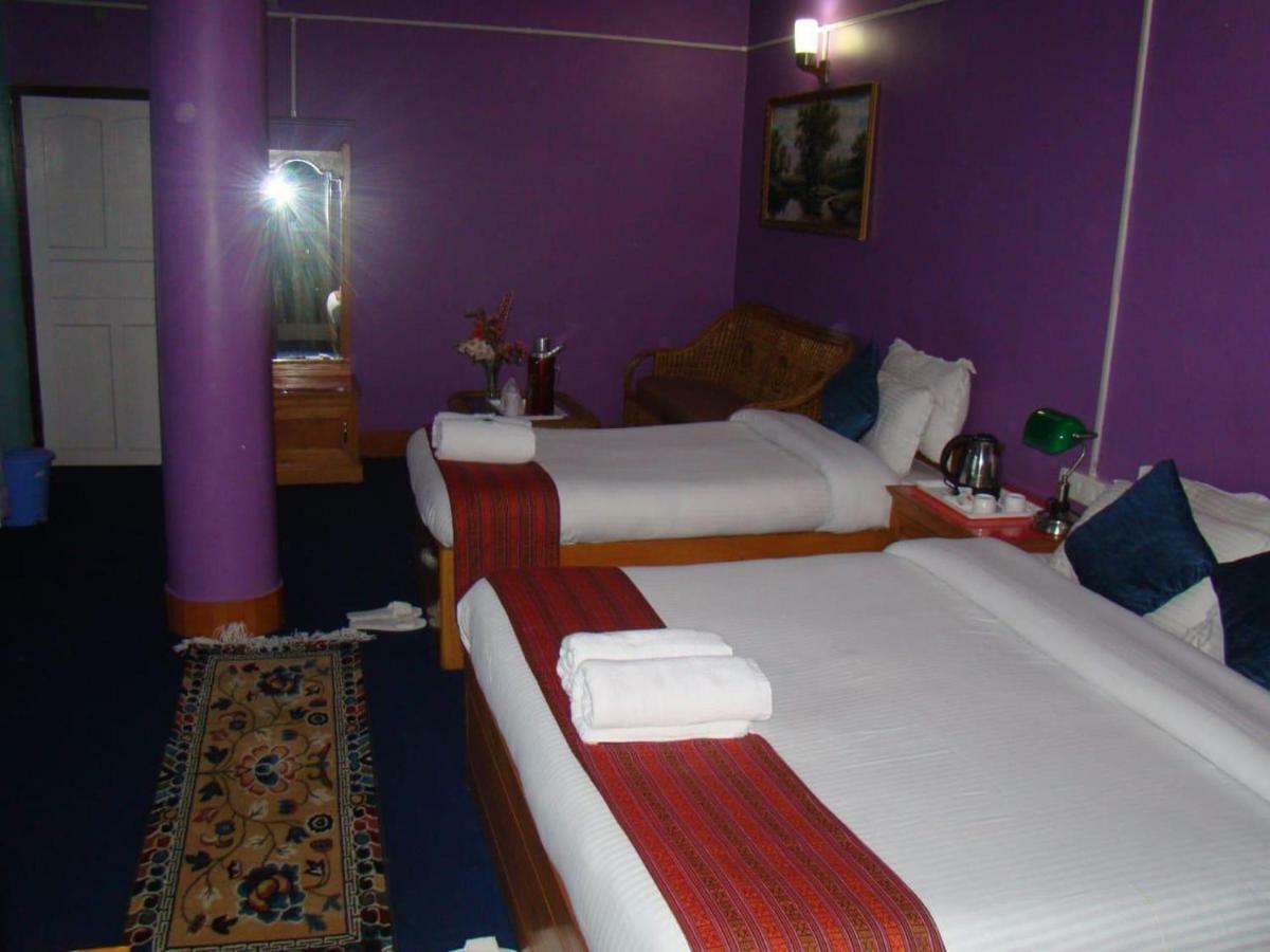 Golden Fish Hotel, Lachung Exterior photo
